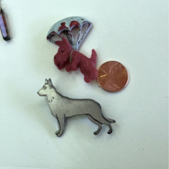 Pewter Dog Brooch German Shepard dog jewelry silver dog Brooches - Picture 3 of 3